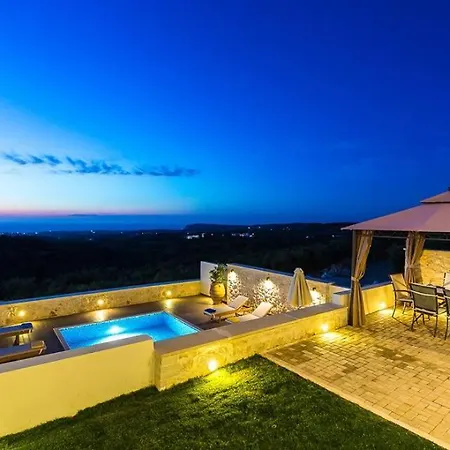 Roupes Iv, Family Villa, Fantastic Views, Private Pool Roupai