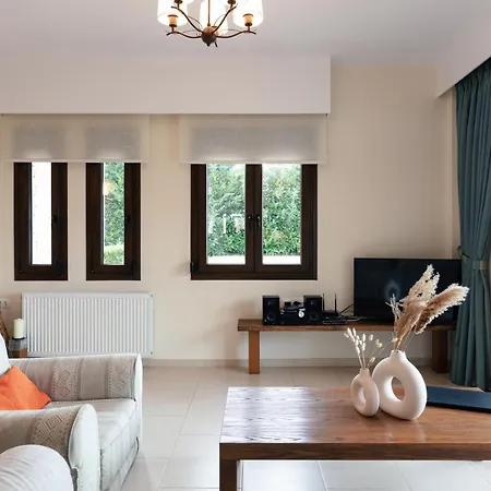 Villa Roupes Iv, Family Villa, Fantastic Views, Private Pool